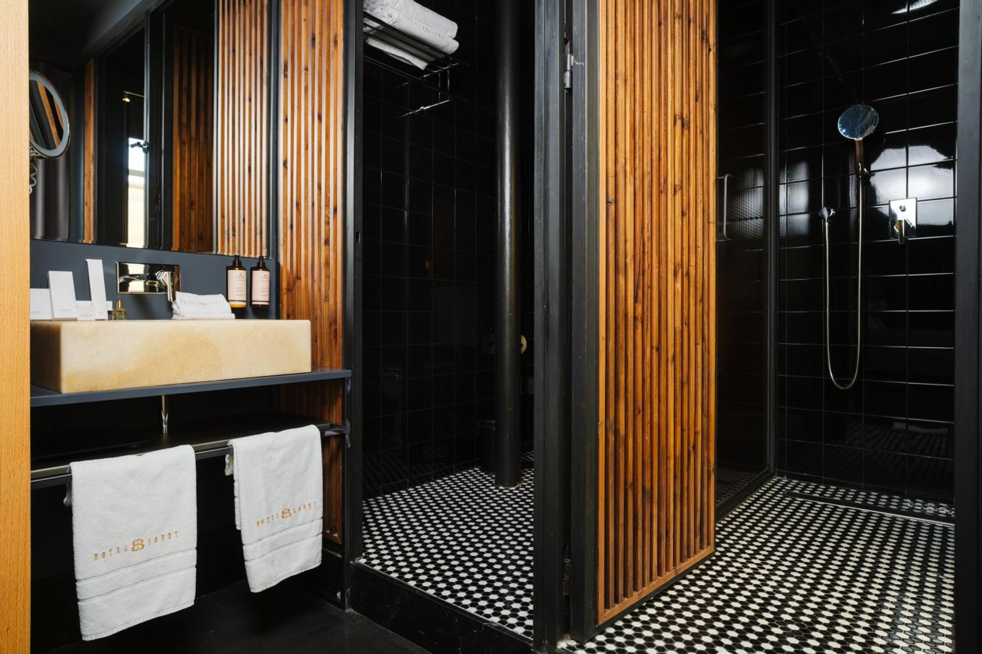 Lobby Hotel 5*