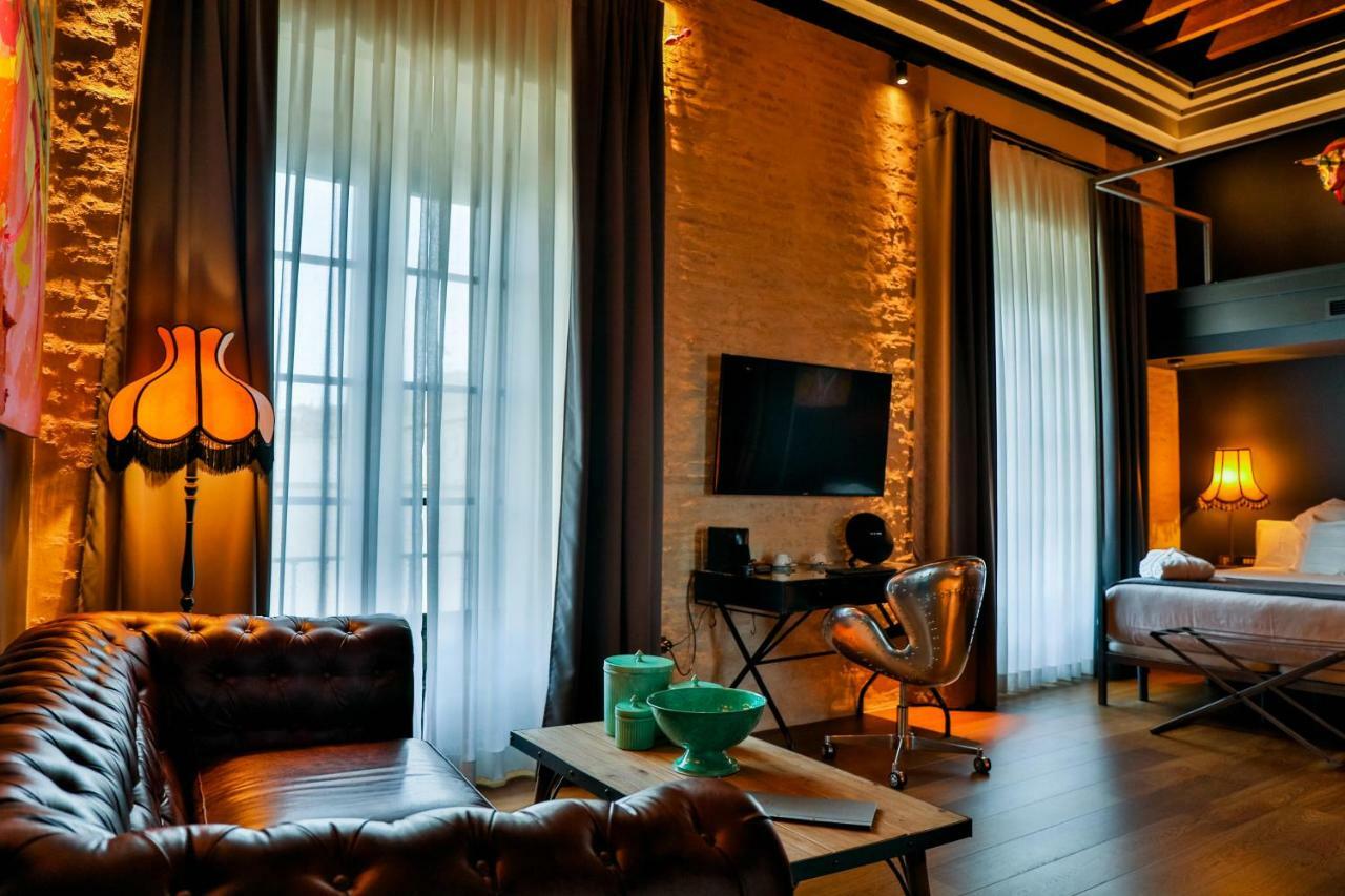 Lobby Hotel 5*